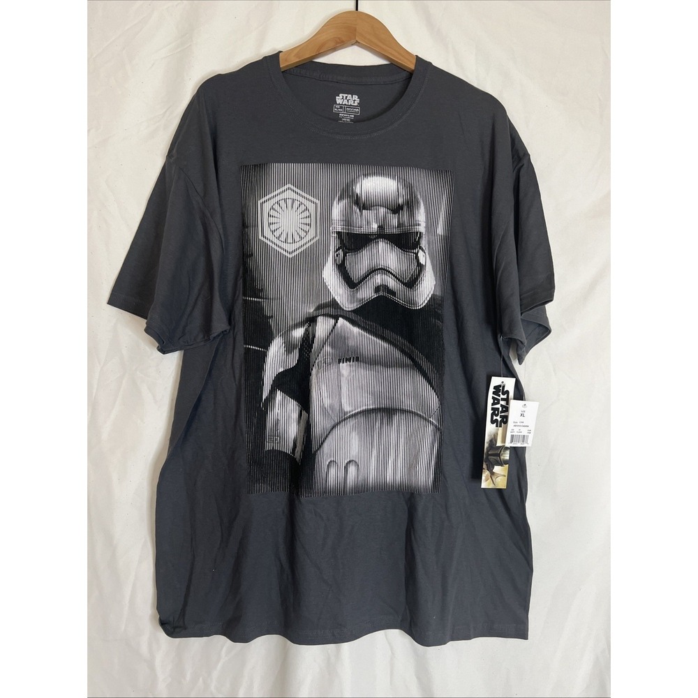 Star Wars The Force Awakens Stormtrooper Graphic T-shirt Mens‎ XL Grey NWT